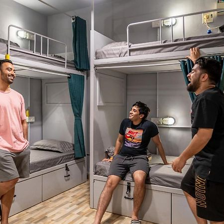 Whoopers Hostel Anjuna, Goa ภายนอก รูปภาพ